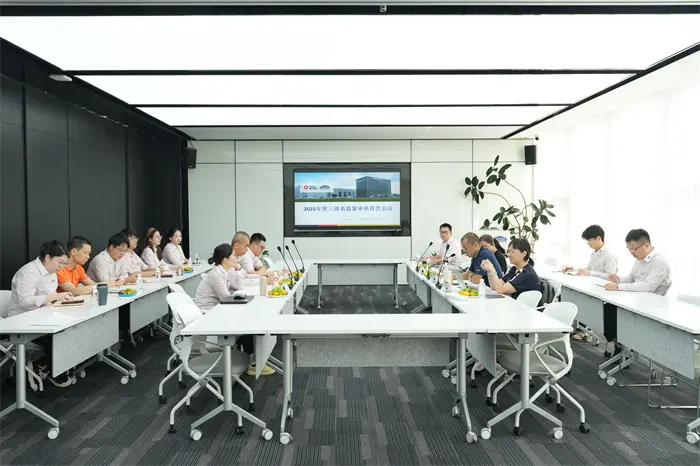 QGM ประสบความสำเร็จในการจัดการประชุมทบทวนระบบทั้งสามระบบเป็นครั้งแรก เพื่อวางรากฐานที่มั่นคงสำหรับการพัฒนาด้วยการจัดการที่มีมาตรฐานสูง