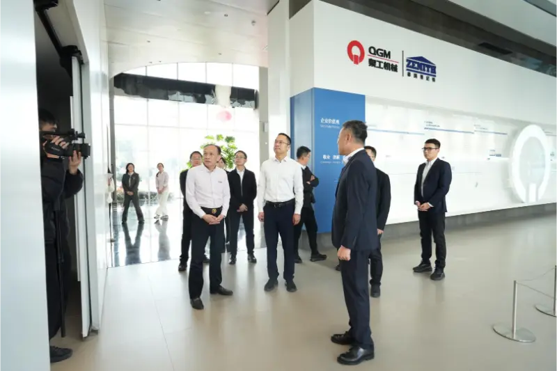 รัฐบาลและรัฐวิสาหกิจทำงานร่วมกันเพื่อส่งเสริมการพัฒนา การวิจัยนอกสถานที่ทำให้หัวใจขององค์กรต่างๆ อบอุ่น